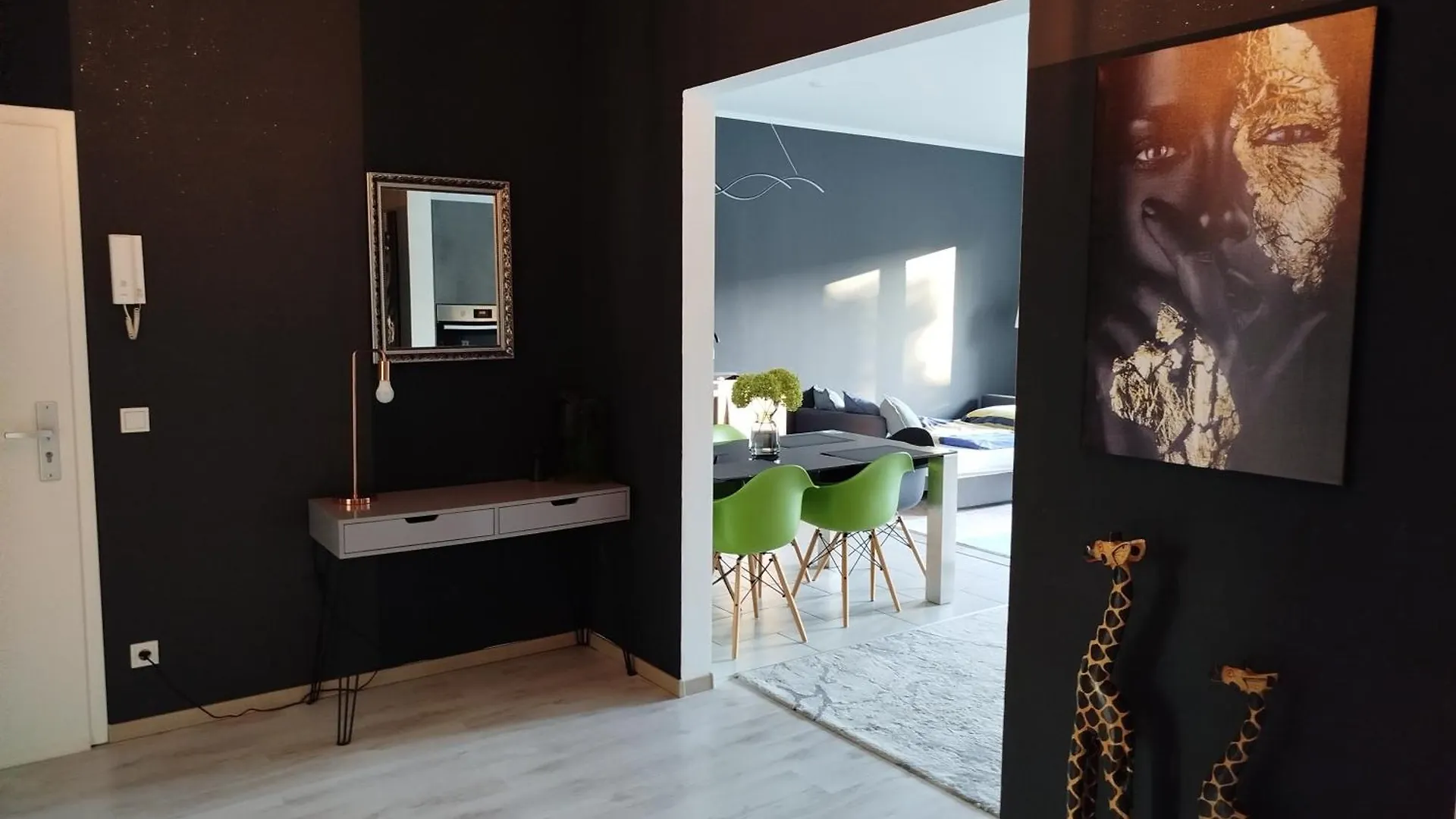 Moderne Ferienwohnung In Niederkassel Apartment