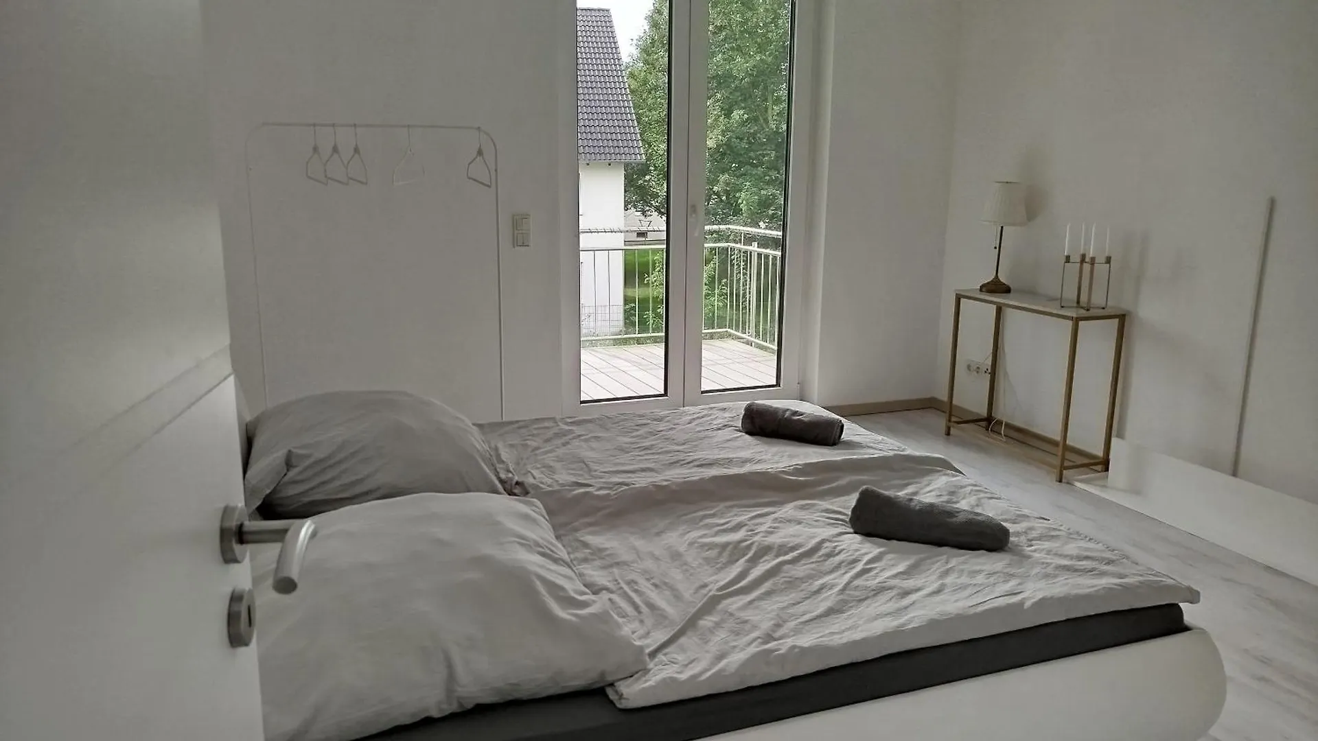 Moderne Ferienwohnung In Niederkassel Apartment