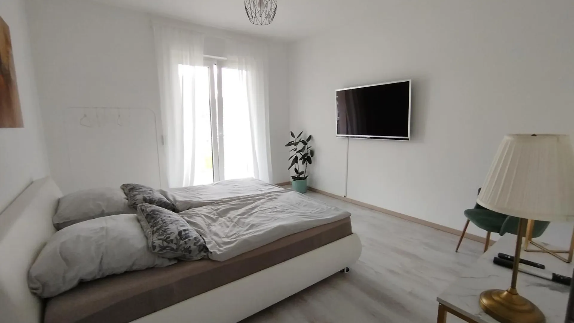 Moderne Ferienwohnung In Niederkassel location